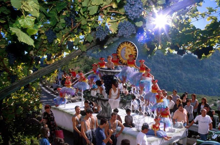 Alla Festa dell’uva di Verla di Giovo tutta la magia della Valle di Cembra