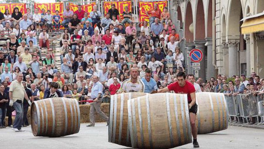 A Nizza Monferrato si disputa la quinta tappa locale del Palio Nazionale delle Botti