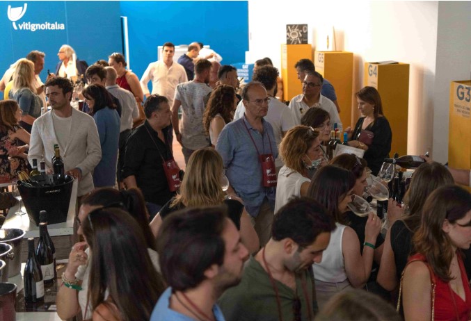 Napoli per due giorni Capitale del Vino Italiano