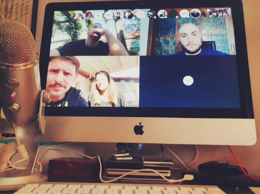 Vino social e vino online