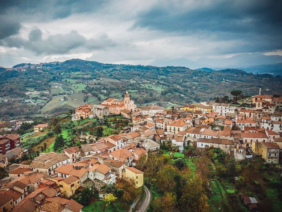 Covid: rinviata la prima lezione del Laboratorio sul turismo del vino a Montefalcione AV