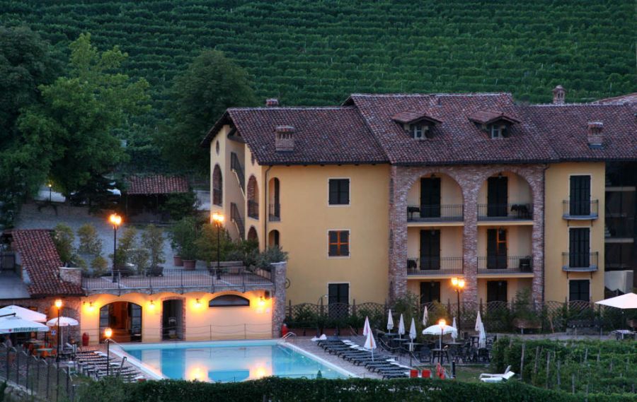 Un’oasi di relax tra le dolci colline delle Langhe