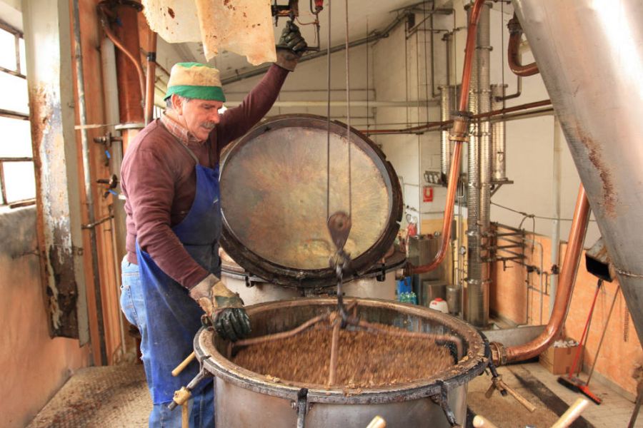 L’antica tradizione del metodo discontinuo a vapore